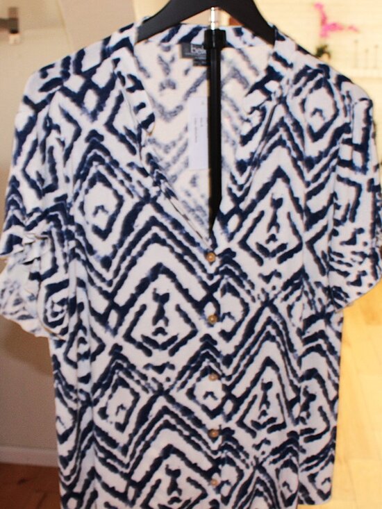 Belldini Tops - NWT Belle by Belldini XL Blue White Geo Button Top